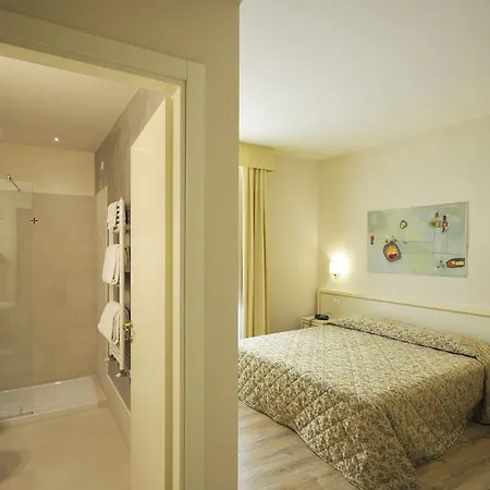 Hotel Azzi