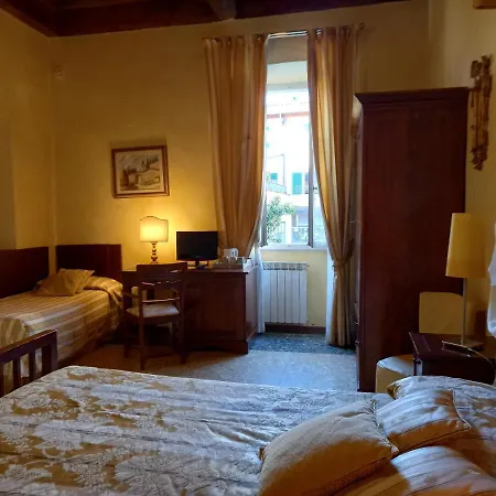 Hotel Tourist House Florence