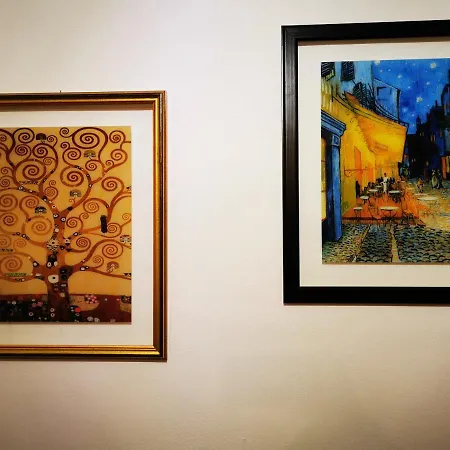 Eyes Apartment *