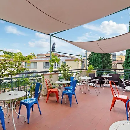 Hotel Azzi