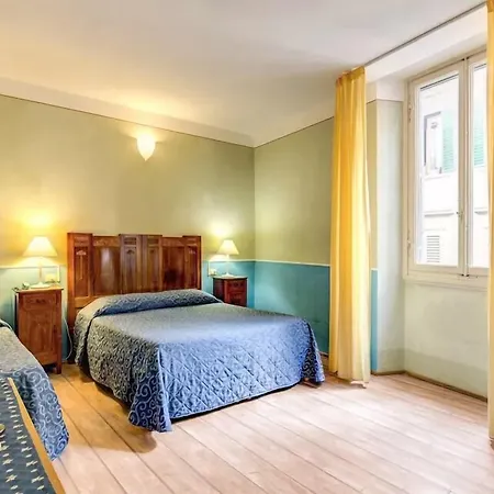 Azzi 3* Florence