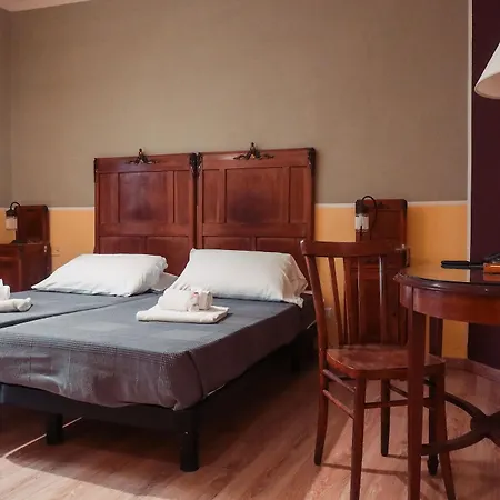 Azzi Hotel