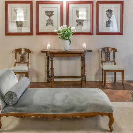 Apartment Pontormo With Fireplace In Oltrarno