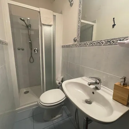 Hotel Azzi