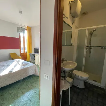 Azzi 3* Florence
