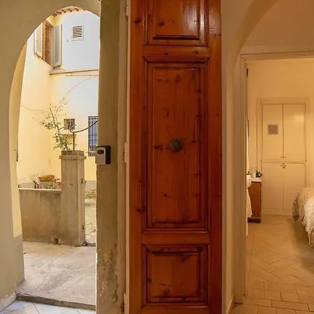 Daire Casa Medici Riccardi - 50mt Da Piazza Duomo