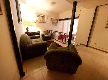 Balcony Hotel 3*