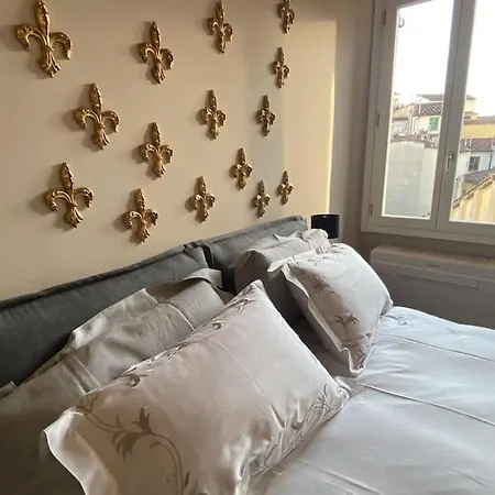 Casa Del Giglio Apartment *