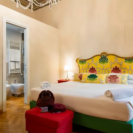 Bed and Breakfast N4u Φλωρεντία