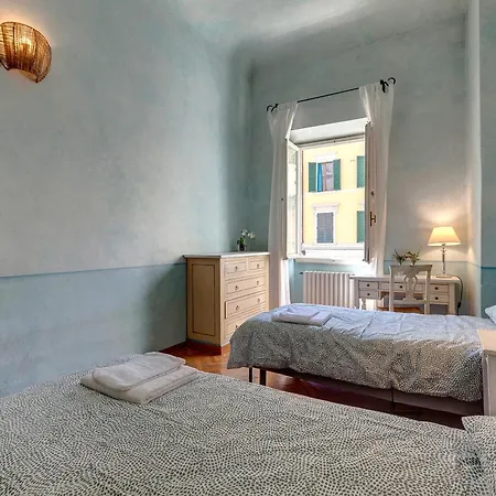 Apartment Serristori 31 *