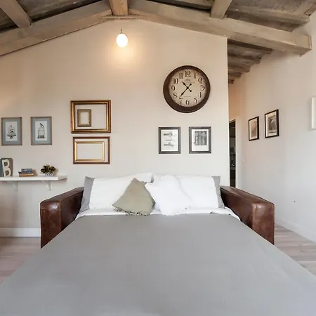 Top-floor Flat Close To Arno * פירנצה