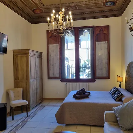 400 Bed & Breakfast Firenze