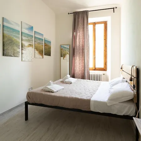 Stazione - Arno River Apartamento Florencia