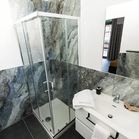 Loggia 27 Three-room Διαμέρισμα