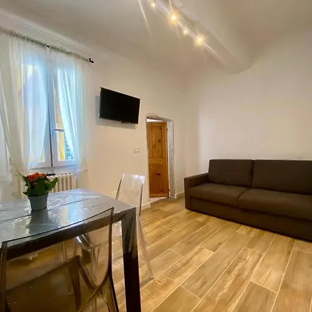 Apartment Flat In Centro Storico La Casa Di Luna Florenz