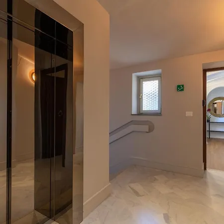 Dora Penthouse Uffizi View * Firenze