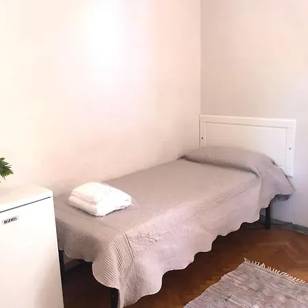 Sansovino Bed And Car *
