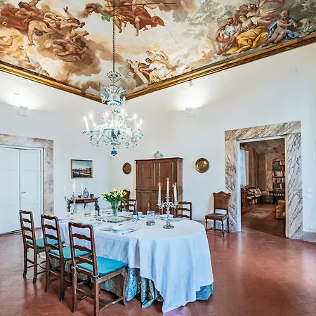 Dimora Del Palazzo Aldobrandini Del Papa By Interhome Διαμέρισμα
