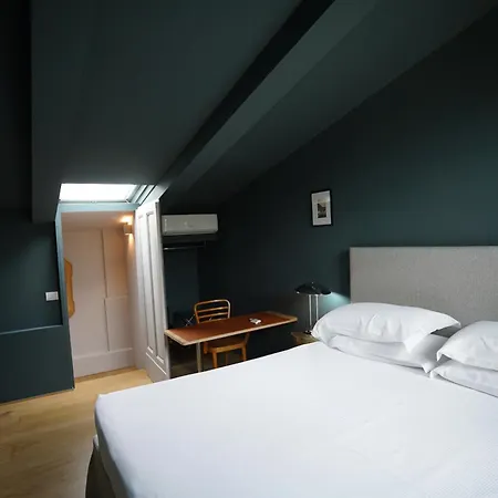 Riva Lofts 4*