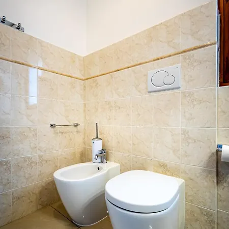 Yd Bright With Parking * Florencia