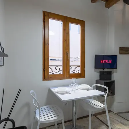 Apartment Uffizi-ponte Vecchio Mini Loft Con Affreschi *