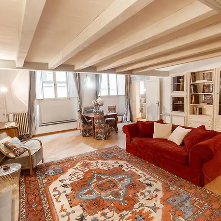 Elegant Loft Serragli Daire
