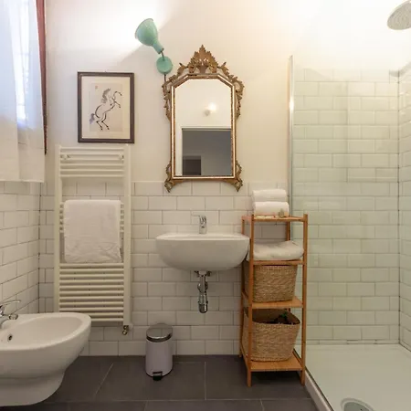 One Bedroom With Patio N2 * Florenz