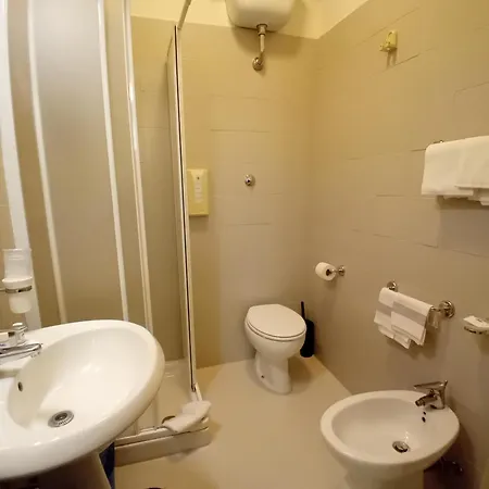 Tourist House Hotel
