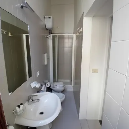 Hotel Tourist House 3*