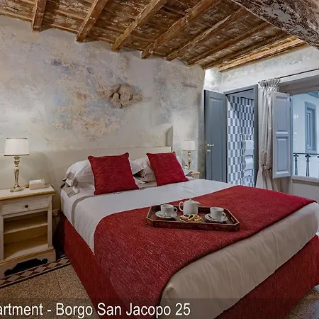 Appartamento Soggiorni D'arte Centro Storico Accanto A Ponte Vecchio