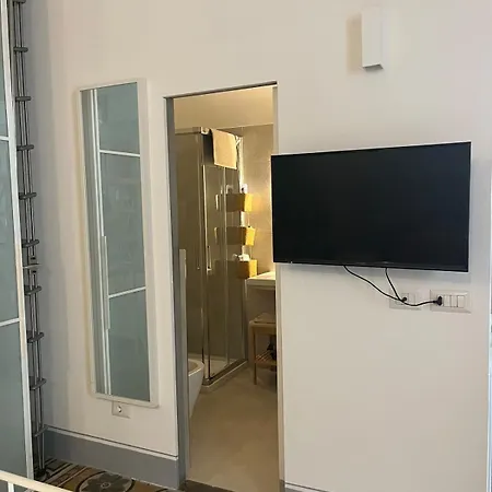 Historic In Oltrarno Apartment *