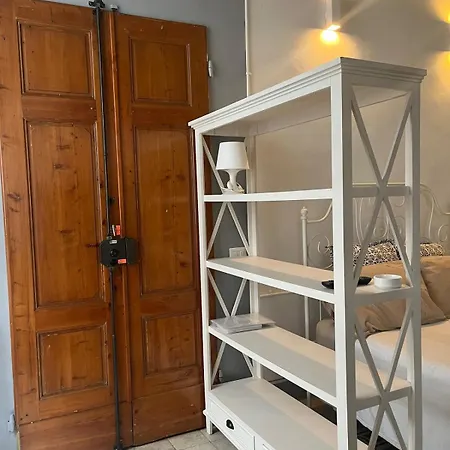Apartment Historic In Oltrarno Florence