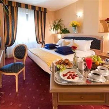 C-hotels Diplomat Hotel