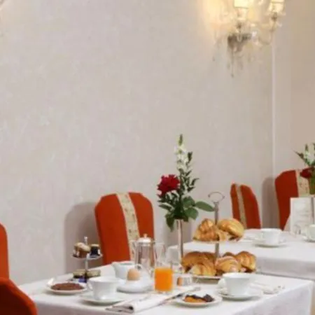 Hotel De La