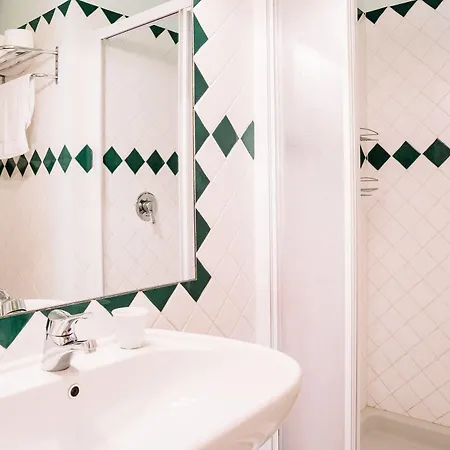 Msnsuites Panella *