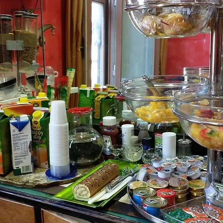 酒店 伯纳酒店 2*