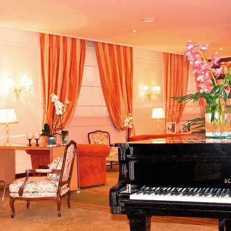 Hotel De La Florencie