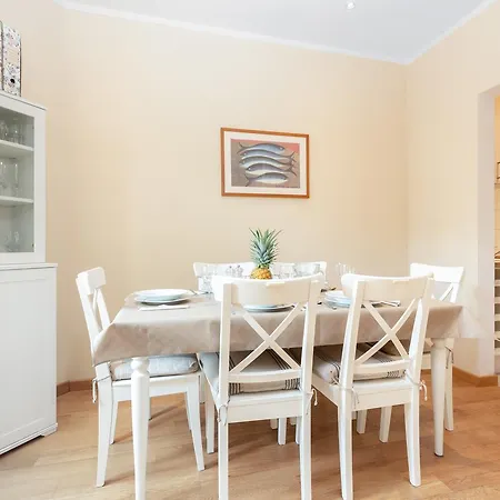 Comfortable And Convenient In The Center - Zanobi Delux *
