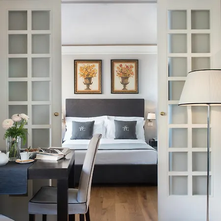 Aparthotel Tornabuoni Collection Residenza D'epoca Florence