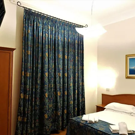 Bed & Breakfast Madrid Florence