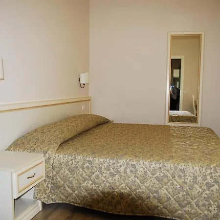Azzi 3* Florence