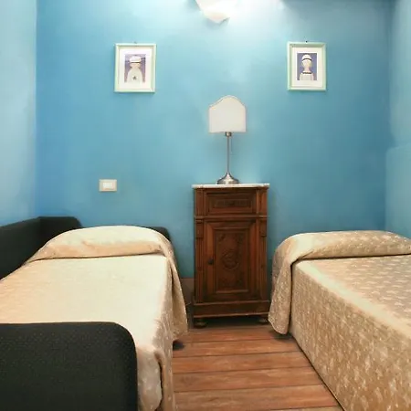 Azzi 3* Florence