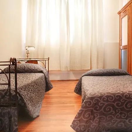 Azzi Hotel