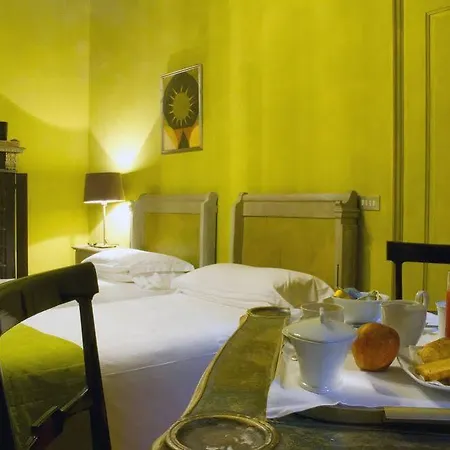 N4u Bed and Breakfast Φλωρεντία