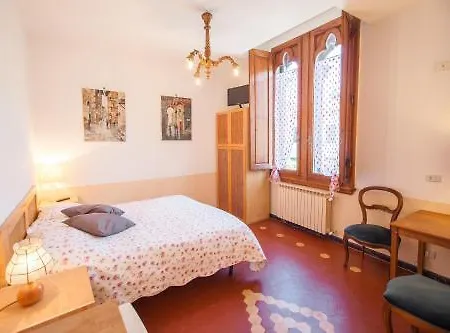 400 Bed & Breakfast Firenze