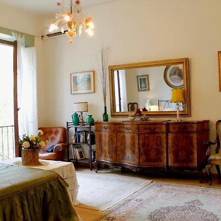 Contessa Angela Apartment *