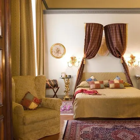 Palazzo Magnani Feroni, - Residenza D'epoca 3* Florence