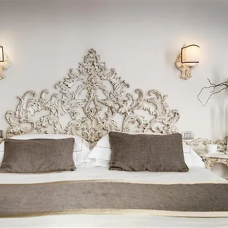 Hotel Art Atelier - Place Of Charme 4*
