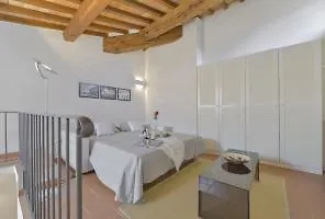 Accogliente Via Delle Terme Apartment Florence