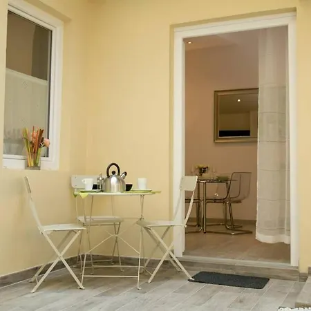 Apartment Giripaso *